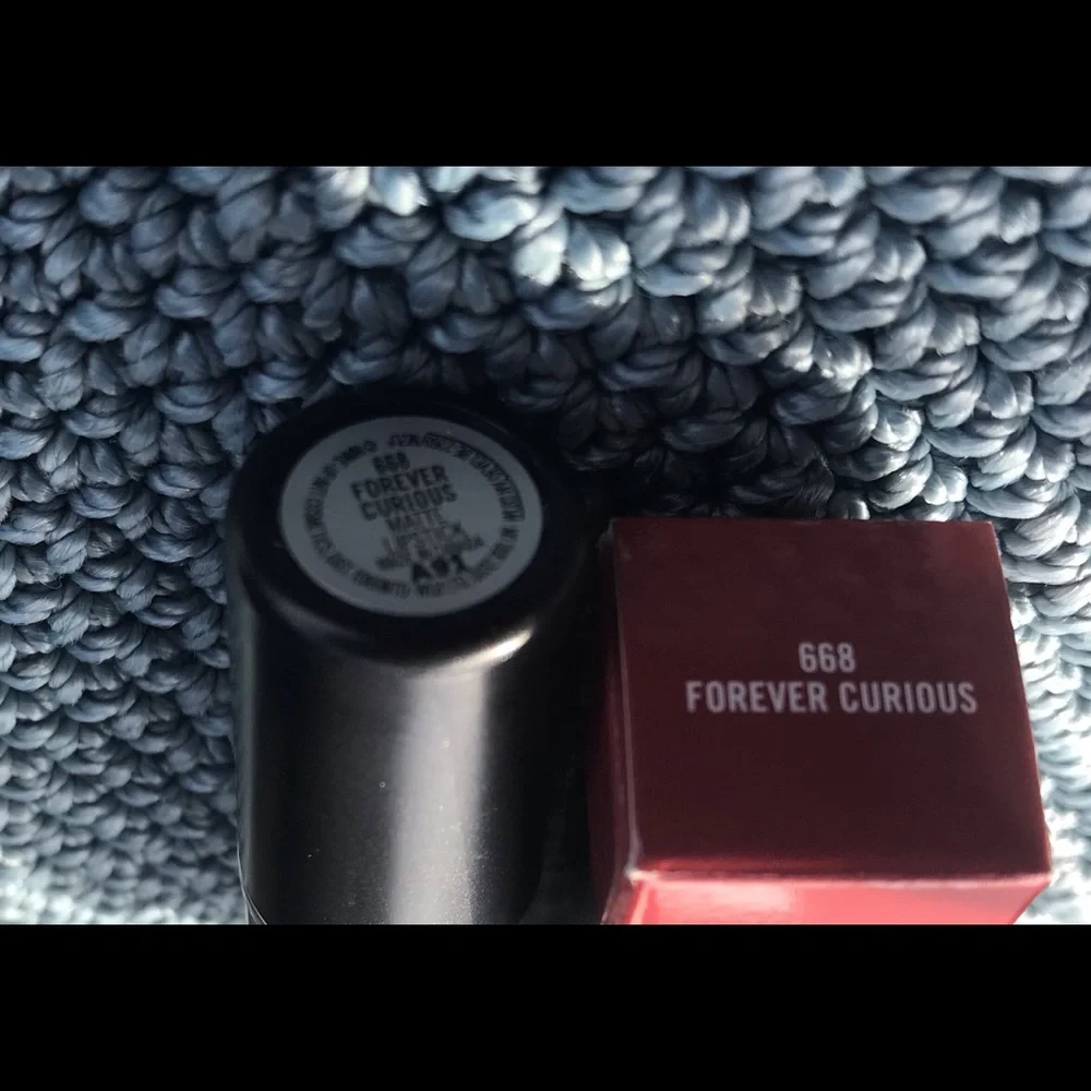MAC Lipstick in Forever Curious